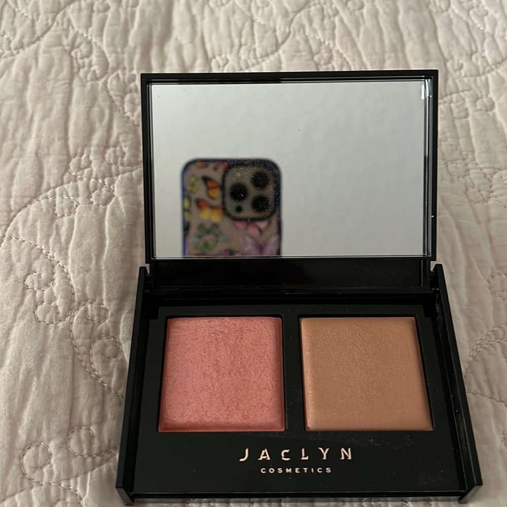 Jaclyn cosmetics bronze and blushing duo